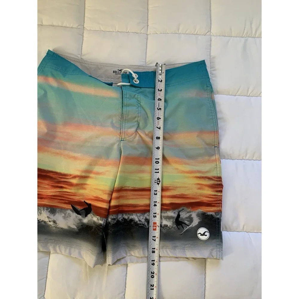Hollister‎ Men's Board Shorts Size 32